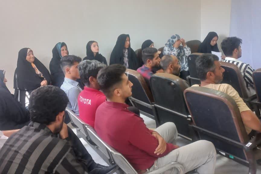 برگزاری دوره آموزشی «پرورش زنبور عسل» در شهرستان مانه
